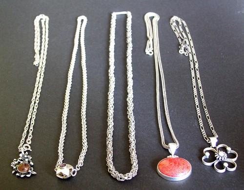 : Огрлице са привесцима, сребро