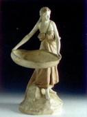 : Secesijska keramička figura devojke