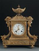 : Francuski kaminski sat u stilu Louis XVI