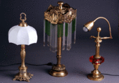 : Lampa sa staklenim ukrasnim štapićima