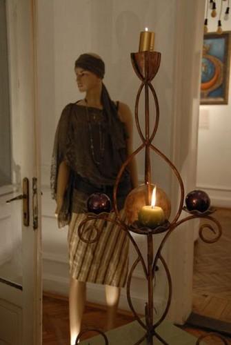 Jovana Malešević: Svećnjak i kostim, postavka sa izložbe