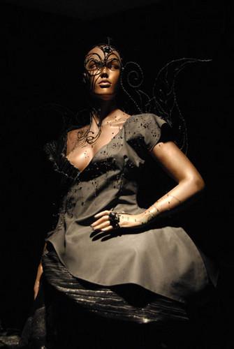 Jovana Malešević: Kraljica noći - detalj