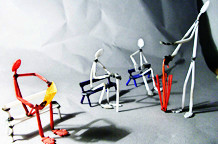 Marin Tudor - Recepti u prostoru od plastičnih kašičica